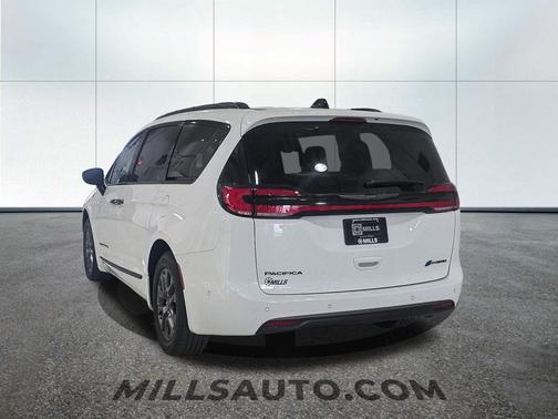 Bright White Clearcoat 2024 Chrysler Pacifica Hybrid Select