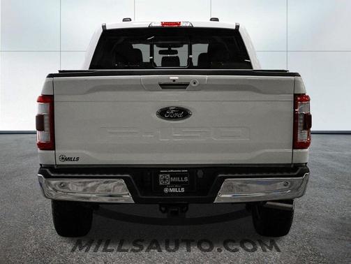 Oxford White 2023 Ford F-150 Lariat