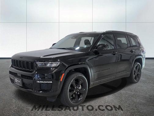 Diamond Black Crystal Pearlcoat 2025 Jeep Grand Cherokee L Limited