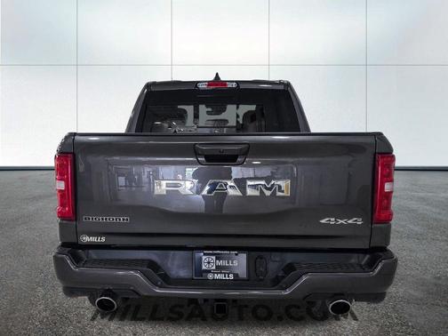 Granite Crystal Metallic Clearcoat 2026 RAM 1500 Big Horn/Lone Star