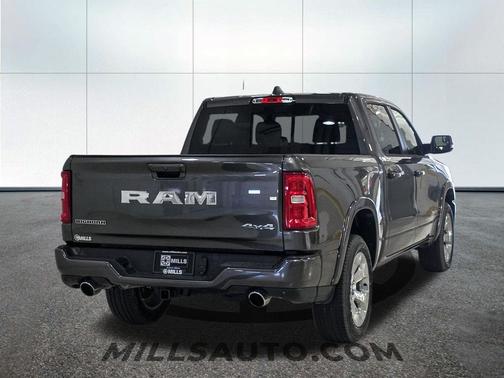 Granite Crystal Metallic Clearcoat 2026 RAM 1500 Big Horn/Lone Star