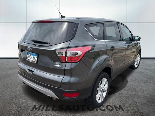 White Platinum Metallic Tri-Coat 2017 Ford Escape SE