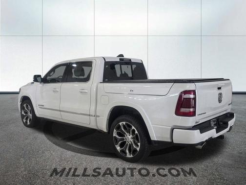 Ivory White Tri-Coat Pearlcoat 2023 RAM 1500 Limited