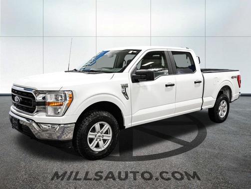 Oxford White 2022 Ford F-150 XLT
