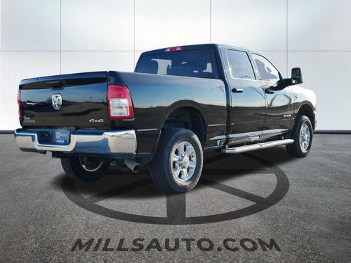 2024 RAM 2500 Big Horn Crew Cab 4x4 6'4' Box