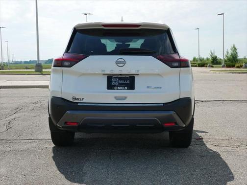2022 Nissan Rogue SL