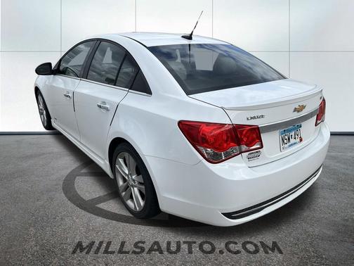 Summit White 2014 Chevrolet Cruze LTZ
