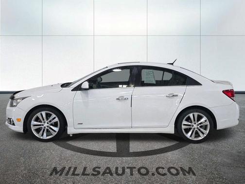 Summit White 2014 Chevrolet Cruze LTZ