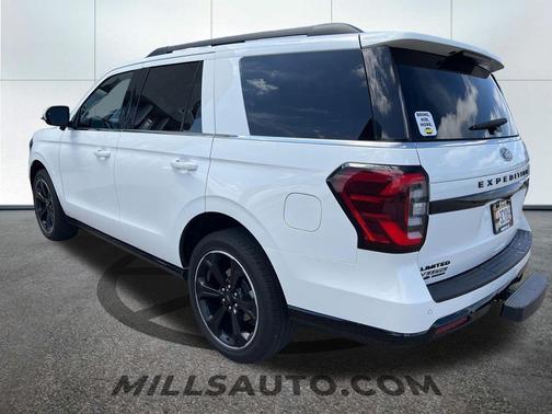 Star White Metallic Tri-Coat 2023 Ford Expedition Limited