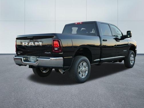 2026 RAM 3500 Big Horn Crew Cab 4x4 6'4' Box