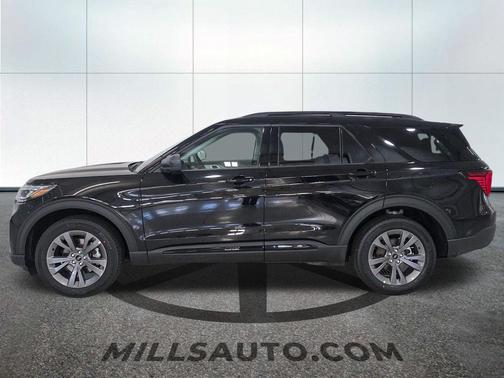 Agate Black Metallic 2026 Ford Explorer Active