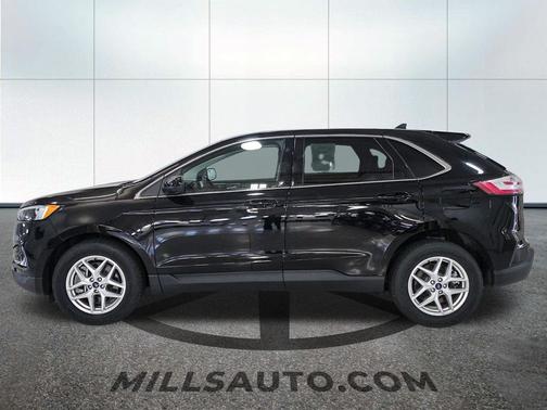 Agate Black Metallic 2022 Ford Edge SEL