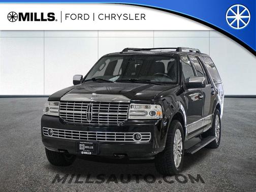 Tuxedo Black Metallic 2010 Lincoln Navigator Base