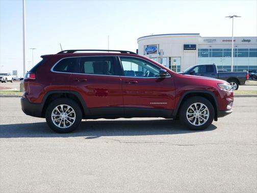2022 Jeep Cherokee Latitude Lux