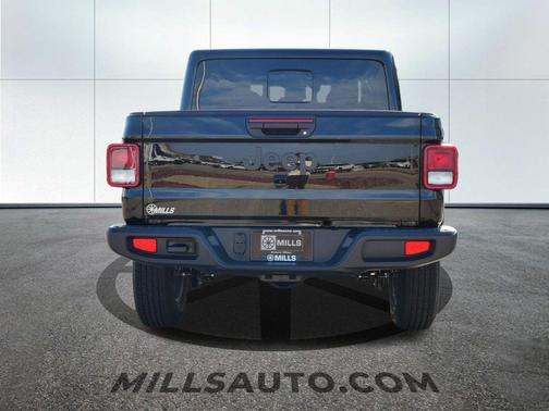 2025 Jeep Gladiator Sport S