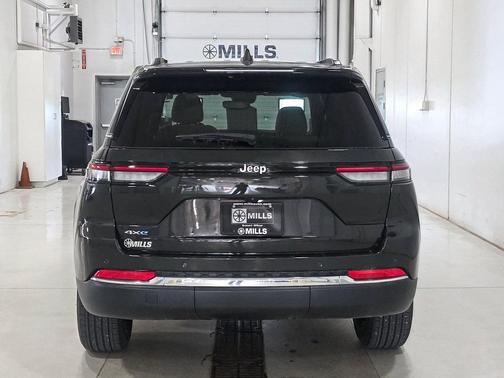 Rocky Mountain Pearlcoat 2024 Jeep Grand Cherokee 4xe Base