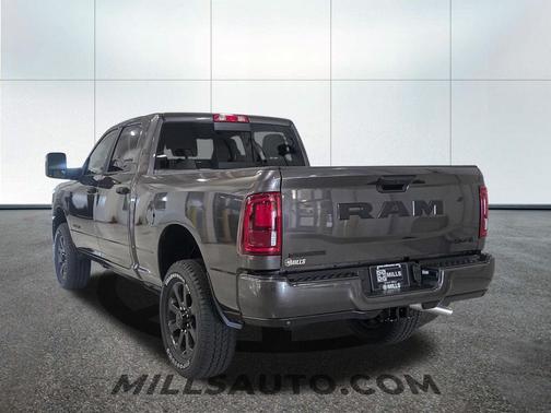 Granite Crystal Metallic Clearcoat 2026 RAM 2500 Big Horn Crew Cab 4x4 6'4' Box