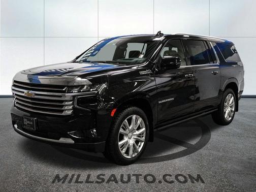 Black 2022 Chevrolet Suburban 4WD High Country
