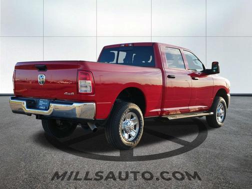 2024 RAM 2500 Tradesman Crew Cab 4x4 6'4' Box