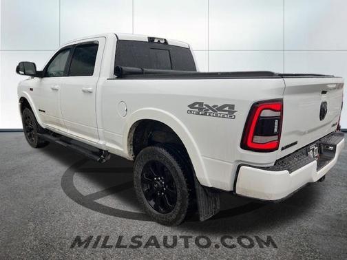 2022 RAM 2500 Laramie Crew Cab 4x4 6'4' Box