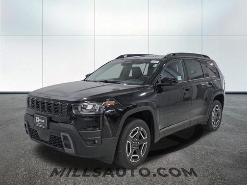 Diamond Black Crystal Pearlcoat 2026 Jeep Cherokee Limited
