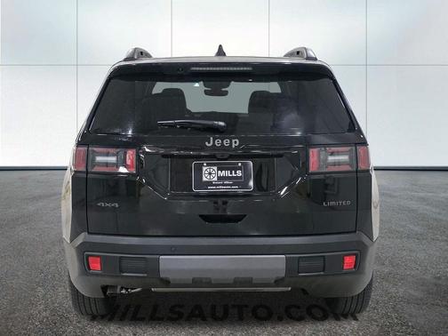 Diamond Black Crystal Pearlcoat 2026 Jeep Cherokee Limited