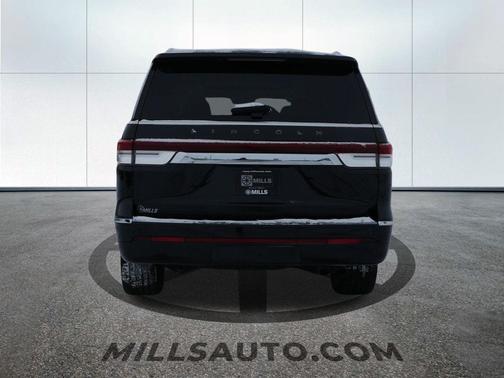 2022 Lincoln Navigator Black Label