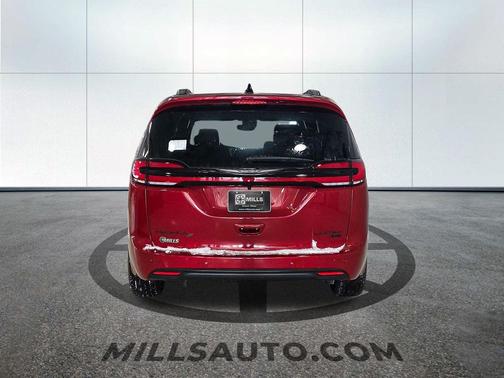 2026 Chrysler Pacifica Limited