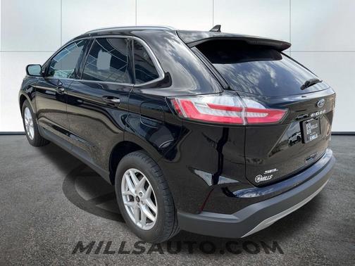 Agate Black Metallic 2024 Ford Edge SEL