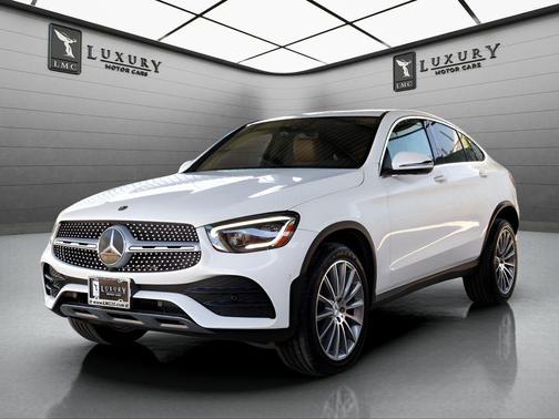 designo Diamond White Metallic 2021 Mercedes-Benz GLC 300 4MATIC Coupe