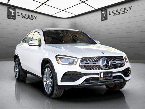 designo Diamond White Metallic 2021 Mercedes-Benz GLC 300 4MATIC Coupe