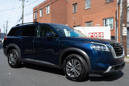2024 Nissan Pathfinder SV FWD