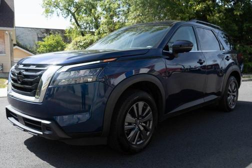2024 Nissan Pathfinder SV FWD
