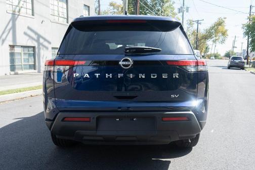 2024 Nissan Pathfinder SV FWD