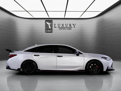 2020 Toyota Avalon TRD