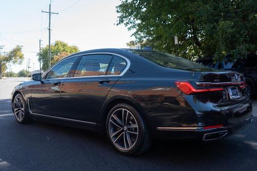 2022 BMW 750 i xDrive