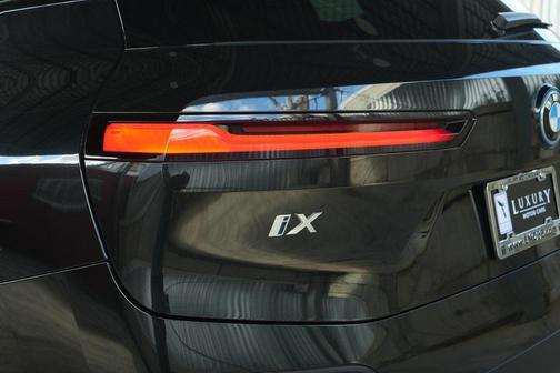 2024 BMW iX xDrive50