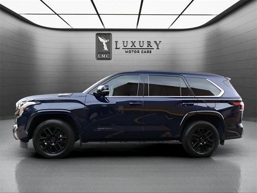 2023 Toyota Sequoia SR5