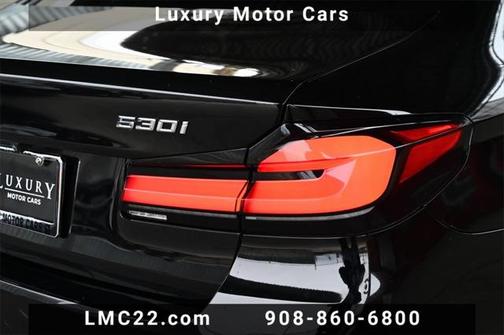 2021 BMW 530 530i
