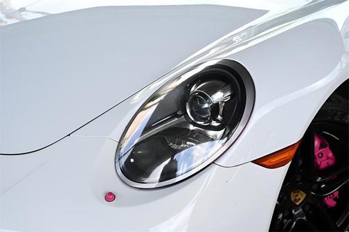 2017 Porsche 911 Carrera