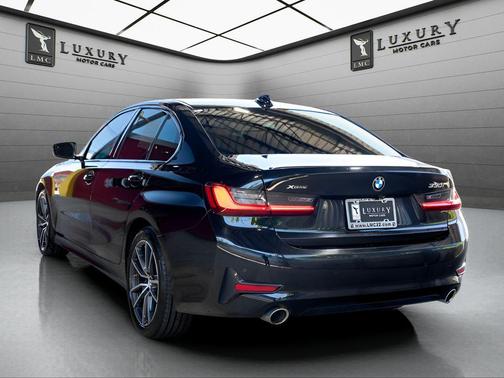 Jet Black 2022 BMW 330 xDrive