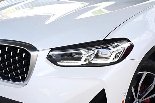 2023 BMW X4 xDrive30i