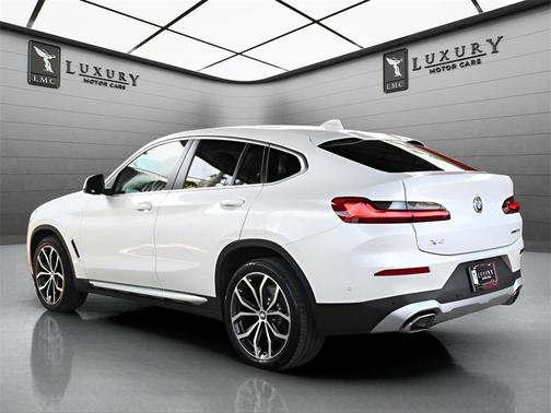 2023 BMW X4 xDrive30i