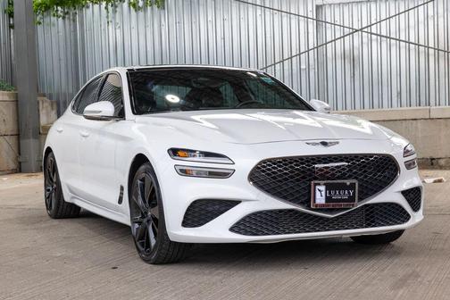 Uyuni White 2023 Genesis G70 2.0T AWD