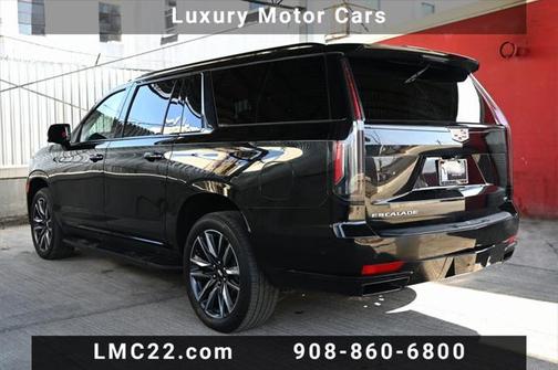 2023 Cadillac Escalade ESV Sport