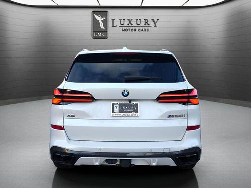 2024 BMW X5 M60i