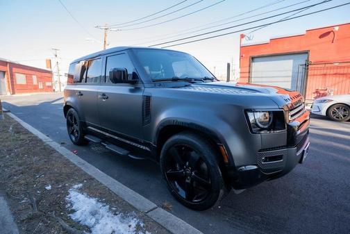 2023 Land Rover Defender 110 V8