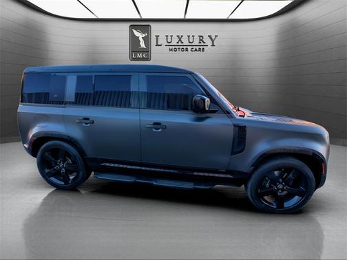 2023 Land Rover Defender 110 V8