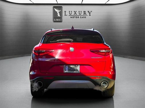 2018 Alfa Romeo Stelvio Sport