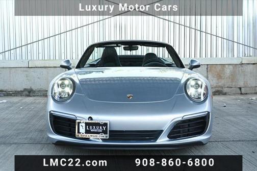 2018 Porsche 911 Carrera 4S Cabriolet